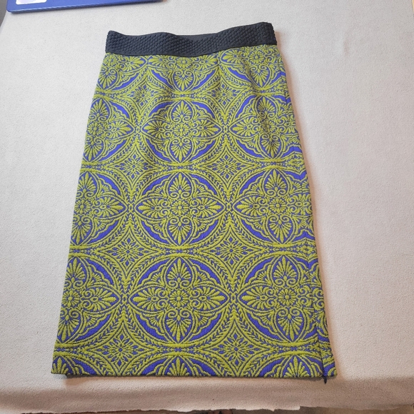 Maeve Dresses & Skirts - Maeve Anthropologie Medallion Printed Pencil Skirt Size Xs